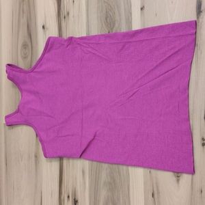 EUC Lululemon High Neck Tank w/built in bra Size 6